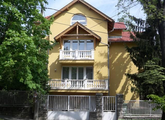 House in classic style in 3th  district of Budapest