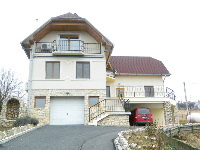 The house in the nice village near to Heviz