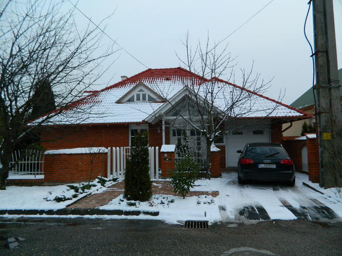 Perfect house in a 2 steps to Balaton