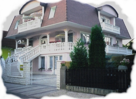 Hotel in Heviz with 10 apartaments