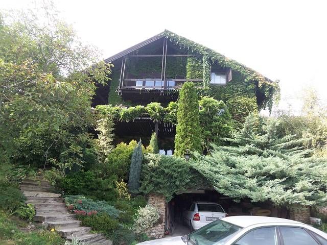 The house with swimming pool in the 2nd district of Budapest