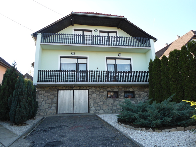 Renewed house for family near to Heviz