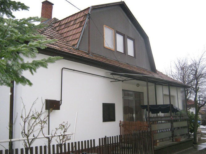 house for family at 400 m to the thermal bath